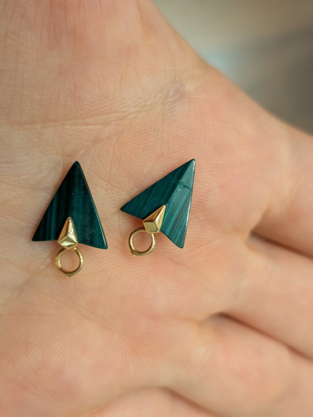 Annoushka Malachite 18k Gold Drop Earrings - Picture 2 of 8